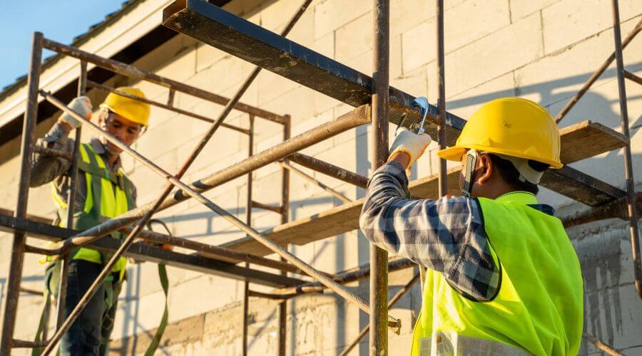 Professional fairlawn roofing services in Yorktown, IN